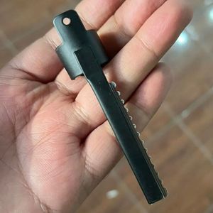 Finger <b>Razor</b> Professional Finger Ring Hair Shaping & Thinning <b>Razor</b> for Barbers and Stylists MAQNSCO - Product Image 3