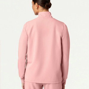 Blouse de travail unisexe rose avec fermeture éclair et poches pour usage hospitalier, en tissu tissé coton-polyester, détection des aiguilles - Product Image 3