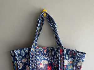 Bolso tote de algodón acolchado con estampado floral, bolso de hombro tipo patchwork, bolso vintage para compras y viajes, regalo para ella - Product Image 4