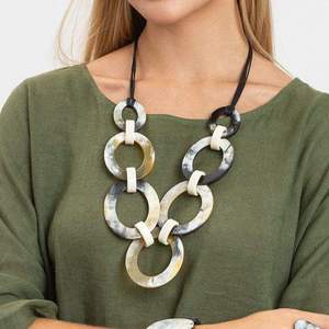 Collar con Colgante de Cuerno de Búfalo, Artesanía Natural, Personalizable, con Cuentas en Forma de Pirámide, para Bodas, Precio Económico, con Oferta de Venta - Product Image 2