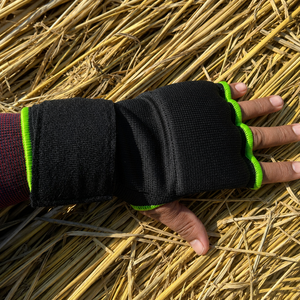 Bandages de protection pour les doigts en gel non toxique sans AZO |   Bandages de boxe écologiques et sûrs pour la peau pour l'entraînement intensif - Product Image 2
