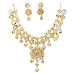 Ensemble de bijoux pour femmes en gros, colliers courts en chaîne de boîte en laiton plaqué or à 3 tons - Product Image 3