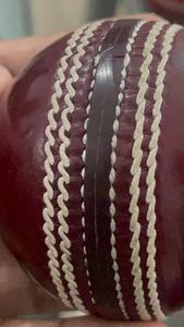Balle de cricket en cuir rouge de qualité supérieure, conforme aux réglementations MCC, qualité supérieure testée, 80 overs, vente flash, balle dure en cuir - Product Image 5
