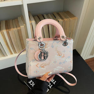 Sac à main de style chinois haut de gamme Princesse Diana, sac fourre-tout brodé polyvalent pour femmes, nouveau style 2026. - Product Image 4