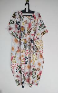Vestido Kaftán de Algodón Hecho a Mano en India, Túnica Kimono de Corte Holgado para la Playa - Product Image 4