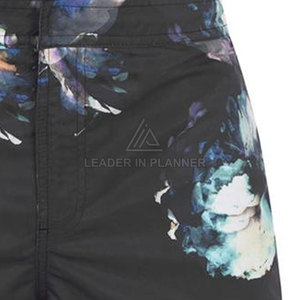 กางเกงขาสั้นผู้ชายทรงหลวม เอวยางยืดปานกลาง สีพื้น ขนาดสั่งทำ แห้งเร็ว ระบายอากาศได้ดี ผลิตจากโพลีเอสเตอร์ 100% รับผลิตแบบซับลิเมชั่น ขายส่ง บริการ OEM - Product Image 2