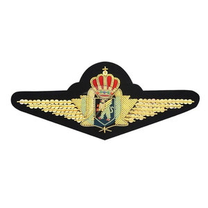 Casquette adhésive carrée en cuir PU 2026, neuve, personnalisée, de haute qualité, imprimée, gaufrée 3D, vintage, isolante thermiquement, découpée au laser - Product Image 5