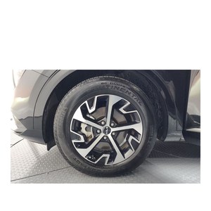 Kia Sportage Prestige 2WD 2023 avec boîte automatique, sièges en cuir, caméra de recul - 97 170 km, conduite à gauche - Product Image 5