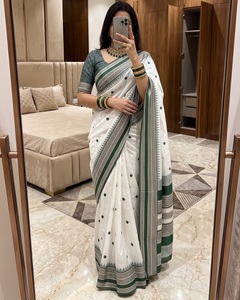 Sari Banarasi Imprimé Blanc et Bleu pour Femme, Tenue Traditionnelle Décontractée, Longueur Standard, Sans Plis, Style Ethnique Indien, Mode Leranath - Product Image 4