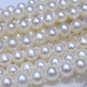 Collier de perles d'eau douce polyvalent de luxe 4-5 mm, nœud papillon, chaîne de pull pour tous les jours - Product Image 4