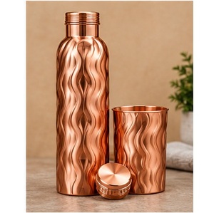Botella de Agua de Cobre con Diseño Moderno de Ondas, Vaso Portátil de Viaje con Tapa - Product Image 1
