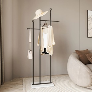 Perchero Moderno Minimalista con Ganchos, Tipo de Pie, Base Redonda, Almacenamiento para Entrada, Acabado Metálico Brillante, Construcción de Hierro - Product Image 2