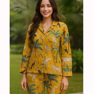 Conjunto de Pijama Casual de Algodón para Mujer, Estampado Floral Hecho a Mano, Secado Rápido y Suave al Tacto, Camisa de Verano - Product Image 1
