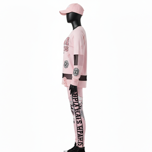 Ensemble haut et legging de sport premium pour femme, 240 GSM, coton polyester rose, toucher lisse, empiècements en mesh, logo imprimé, ensembles pour femmes - Product Image 3