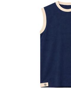 Conjunto de dos piezas personalizado para hombre, camiseta sin mangas azul marino y pantalones cortos, conjunto informal de verano de algodón con ribete en contraste y cordón ajustable. - Product Image 3