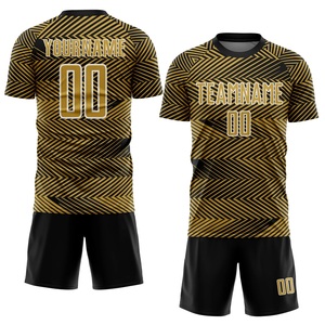 ซื้อเลย ชุดเสื้อฟุตบอลสีดำทองแบบกำหนดเองสำหรับผู้ชาย แขนสั้น พิมพ์ลายแบบ Sublimated แห้งเร็ว ชุดทีม คอวี ทรงสปอร์ต - Product Image 1