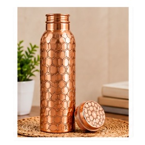 Botella de Agua Tradicional de Cobre con Diseño Mandala Bohemio, Portátil para Viajes, Incluye Tapas - Product Image 5