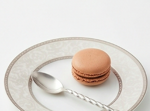 Ensemble de cuillères à thé vintage en métal avec manche torsadé, finition miroir haute brillance, compatibles lave-vaisselle, pour une table élégante - Product Image 3