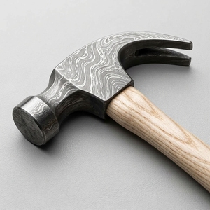 Marteau décoratif en acier forgé, artisanat traditionnel, tête en acier Damas à motifs faits à la main, manche en bois - Product Image 4