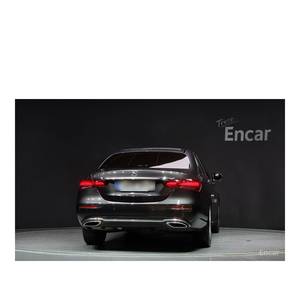 Mercedes-Benz E250 Classe E Exclusive 2023 avec volant à gauche, boîte de vitesses automatique, sièges en cuir, caméra de recul - Product Image 4