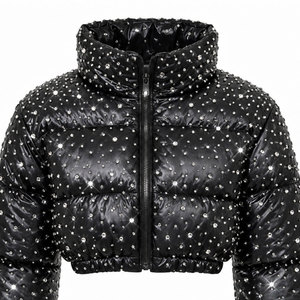 Chaqueta Corta Acolchada de Invierno para Mujer OEM con Pedrería, Impermeable y Resistente al Viento, 100% Poliéster, Hecha a Medida - Product Image 4