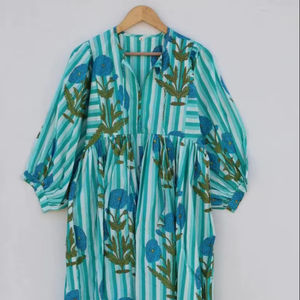 Vestido midi de gasa de algodón con estampado artesanal |   Estilo Boho con Cuello Profundo - Product Image 1