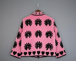 Veste de safari d'hiver pour femmes |   Manteau chaud élégant à capuche avec broderie |   Coton écologique respirant léger décontracté pour l'extérieur - Product Image 4