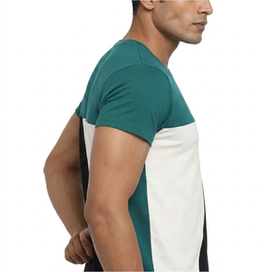 Camiseta premium de cuello redondo y corte ajustado con bloques de color geométricos para hombre – Estilo urbano - Product Image 2