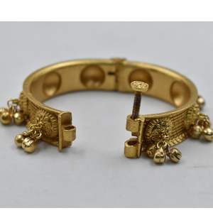 Brazalete indio de moda, hecho a mano, de diseño, chapado en oro, estilo occidental, abrible, para niñas y mujeres. - Product Image 5