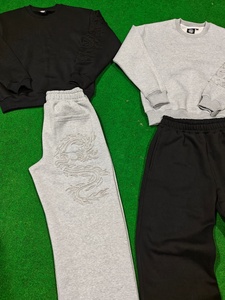 Ensemble de survêtement pour homme en coton lourd 500 g/m², deux pièces, avec sweat à capuche zippé, personnalisé, de haute qualité - Product Image 3