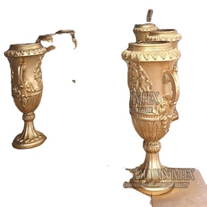 Pot de fleurs artificiel en FRP sur le thème doré pour jardin - Moderne, durable, léger, utilisation en extérieur - Product Image 1