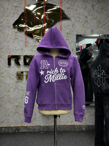 Sweat-shirt à capuche zippé violet surdimensionné de qualité supérieure avec broderie graphique, style streetwear, fermeture éclair intégrale – Fournisseur de vêtements - Product Image 1