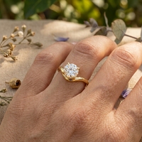 Bague de fiançailles en or 14 carats avec diamant rond de 2 carats, style solitaire, certifiée IGI, pierres latérales pour femmes, bijoux fins