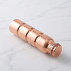 Bouteille d'eau en cuivre avec couvercle à visser, gourde métallique réutilisable moderne pour un usage quotidien, maison, bureau, voyage, yoga - Product Image 2