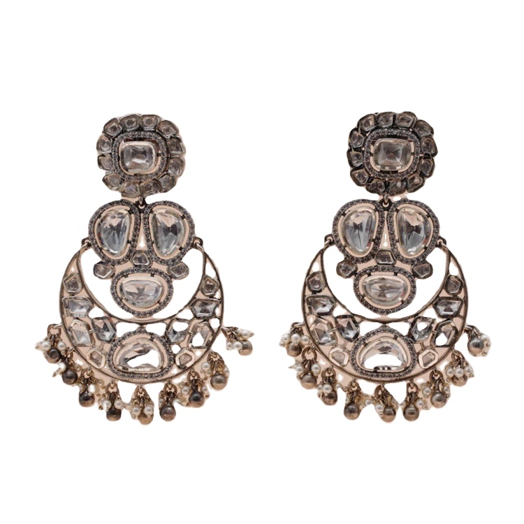Tanishq Earrings Elevate Your Style Game in 2024