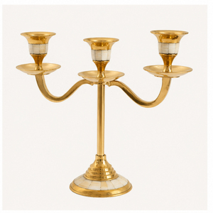 เชิงเทียนทองเหลือง 3 แขน ประดับเปลือกหอยมุก สำหรับตกแต่งโต๊ะงานแต่งงาน - Product Image 3