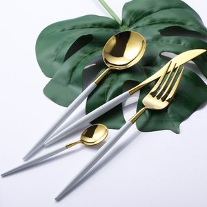 Collection de Couverts de Luxe Inspirée par la Richesse Extrême – Vente en Gros - Product Image 5