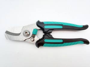 FUJIYA Coupe-câble et dénudeur d'électricien à bord lisse de qualité industrielle avec prise confortable - Product Image 5