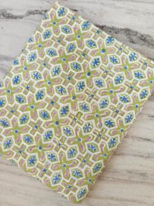 Tissu 100% coton imprimé à la main pour vêtements, grossiste à prix d'usine, fournisseur prêt à l'exportation en gros - Product Image 2