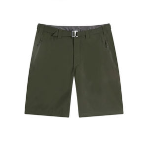 Shorts Bermuda pour homme, couleur olive unie, taille mi-haute, séchage rapide, avec fermeture éclair et poches, style décontracté - Product Image 1