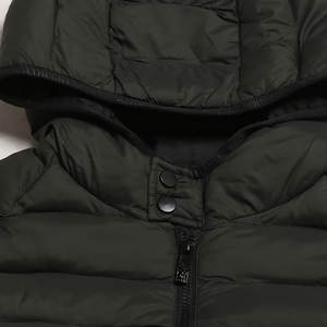 Veste thermique matelassée pour homme, conçue pour les journées froides, veste matelassée à fermeture éclair intégrale avec coupe confortable - Product Image 6