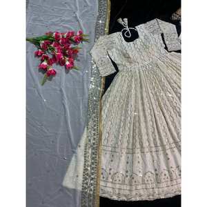 Ensemble Anarkali de créateur avec travail de séquence et de broderie Robe élégante - Product Image 3