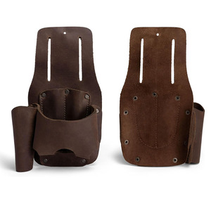 Étui de ceinture moderne en cuir véritable fait main pour mètre à ruban, avec boucle automatique en alliage, idéal pour charpentiers et constructeurs - Product Image 2