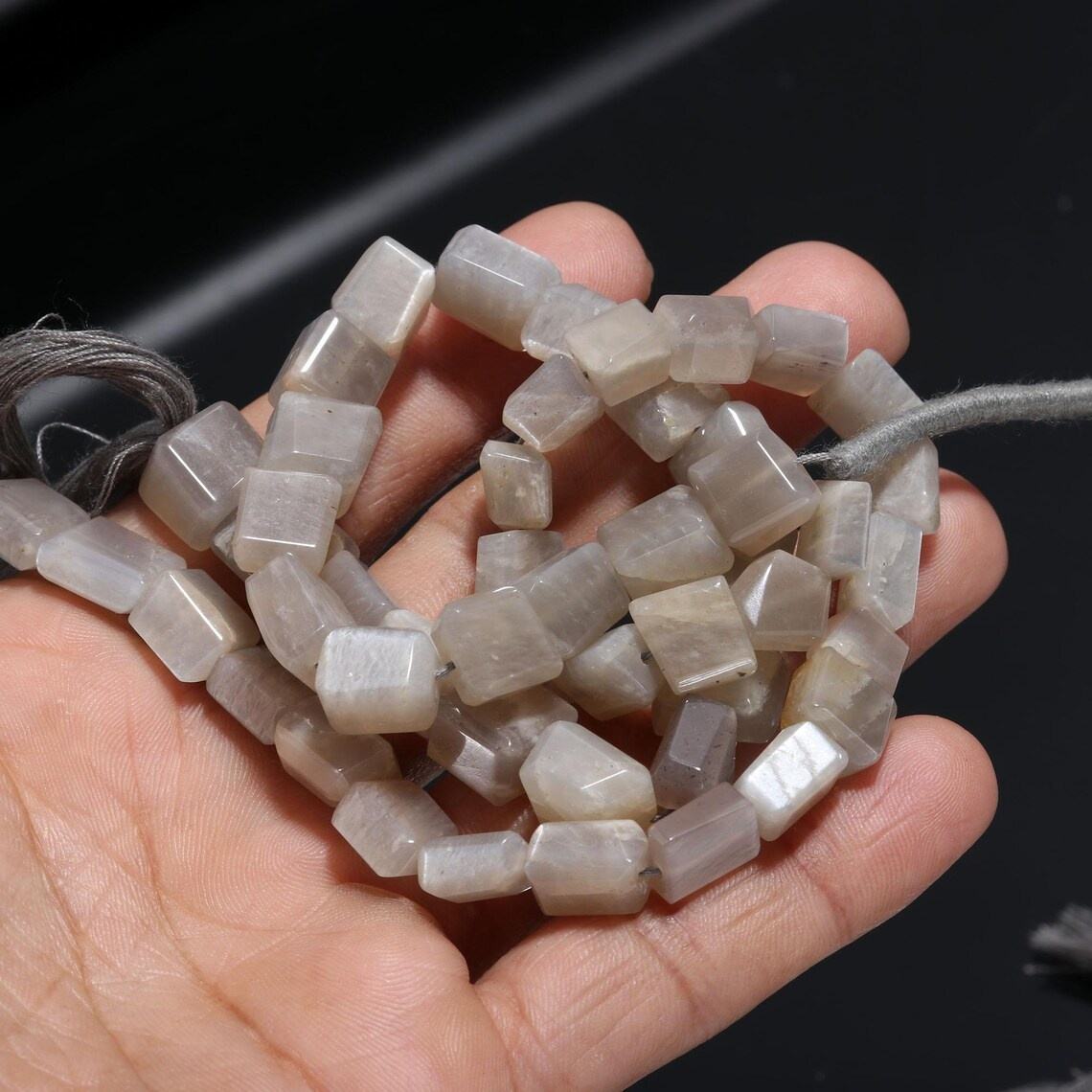 เช่นเดียวกับภาพ