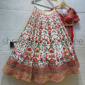 Lehenga Choli de Seda Blanca para Mujer, Talla Única, para Fiestas, Elegante, con Bordado de Lujo, Estilo Maruti - Product Image 1