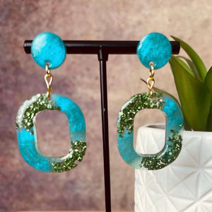 Pendientes de Resina Estilo Herencia, Diseño Legado, Acabado Liso, Precio de Fábrica al por Mayor - Product Image 1