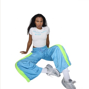 กางเกงวอร์มลำลองทรงสปอร์ตมีแถบข้างติดกระดุมแบบทันสมัยสำหรับผู้ชายและผู้หญิง พร้อมเชือกผูกเอว เหมาะสำหรับสตรีทแวร์ กางเกงผู้ชาย - Product Image 1