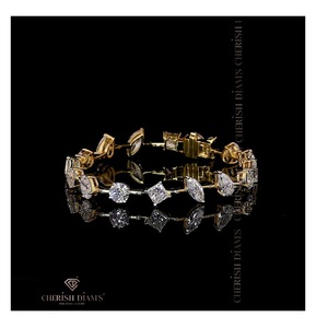 Bracelet en diamants de laboratoire de formes variées en or jaune 7,6 carats certifié IGI pureté VVS 10/14/18 carats Vente en gros Exportation - Product Image 1