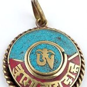 Pendentif tibétain Auspicious Sing en turquoise incrustée - Product Image 3