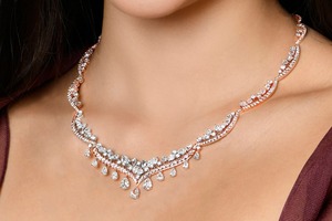 Collar de Diamantes de Latón de Lujo de Excelente Calidad, Joyería Elegante y Brillante para Bodas, Compromisos, Aniversarios y Eventos Nocturnos - Product Image 5